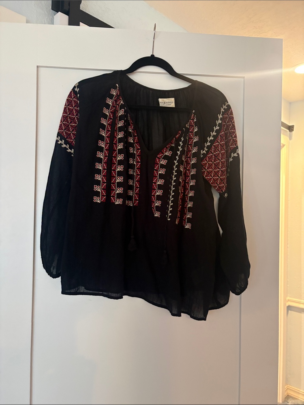 Embroidered Black Boho peasant blouse Sz XS (fits like a Small)